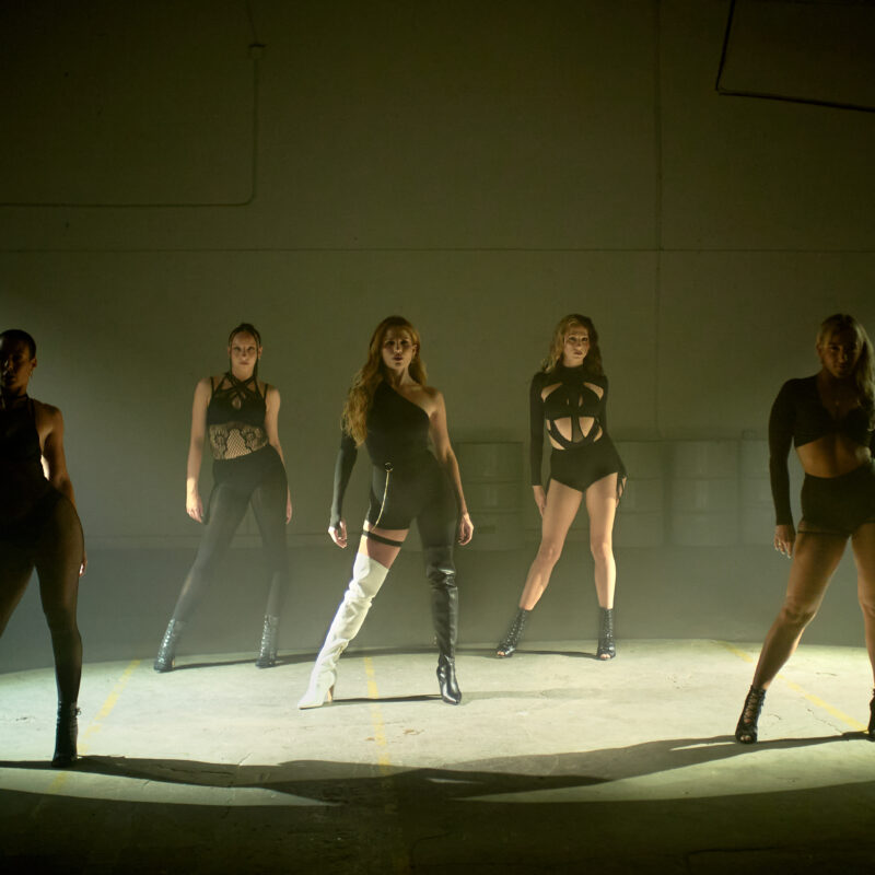 easy music video
